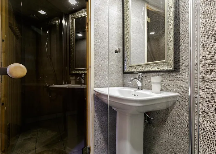 Old Town View In With Sauna Apartment *